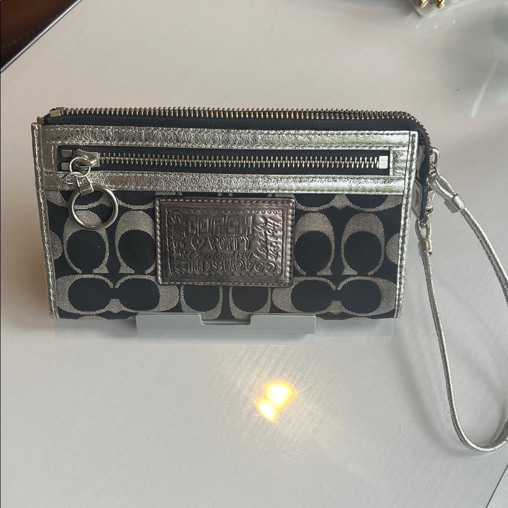 Coach Poppy Black and Silver Signature Wristlet - Picture 10 of 12